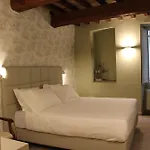 Hotel Palazzo Brunamonti 3* Bevagna