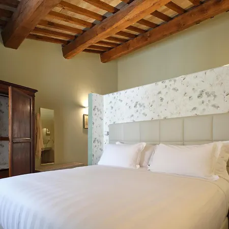 Palazzo Brunamonti Boutique 3* بيفانيا