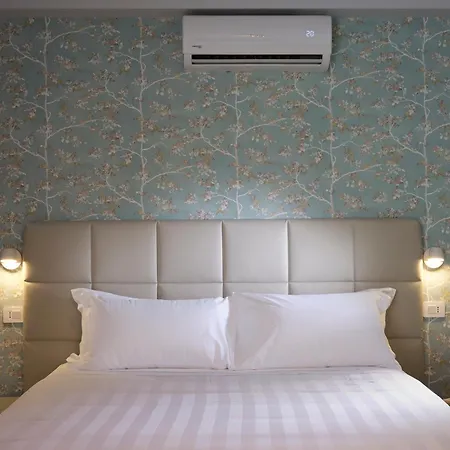 Hotel Palazzo Brunamonti 3*