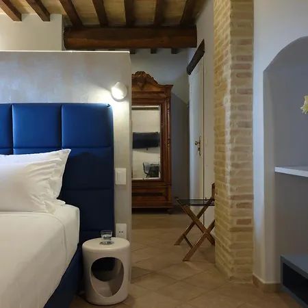 Palazzo Brunamonti Boutique بيفانيا