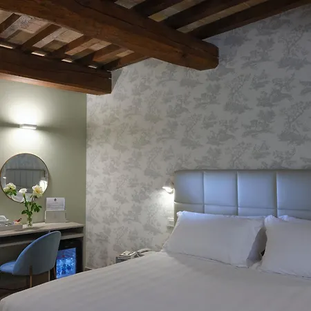 Palazzo Brunamonti Boutique فندق