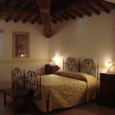 Palazzo Brunamonti 3*