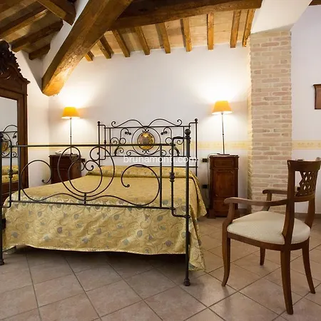 Hotel Palazzo Brunamonti 3*
