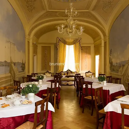 Palazzo Brunamonti Hotel