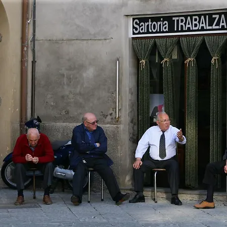 Palazzo Brunamonti Hotel 3*