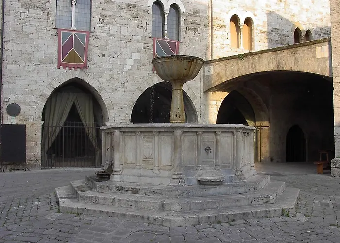 Palazzo Brunamonti Hotel 3*