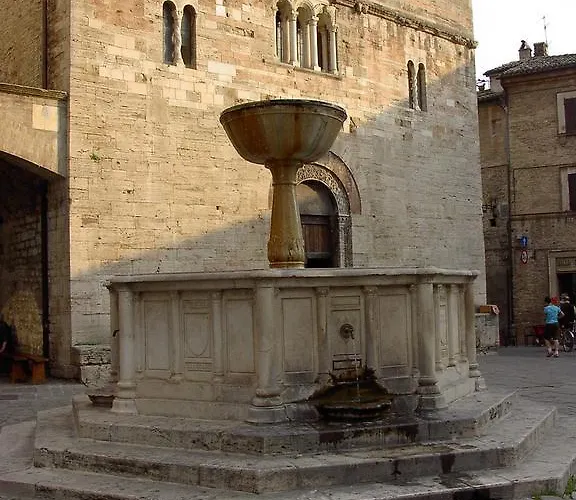 Palazzo Brunamonti 3*