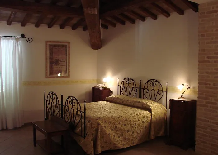 Palazzo Brunamonti 3*