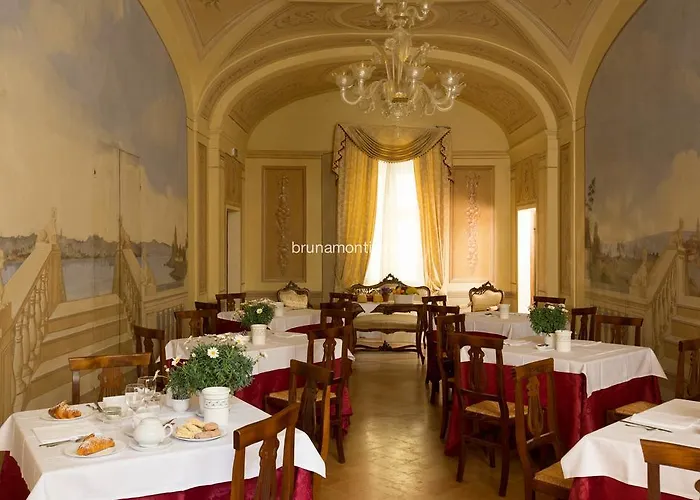 Hotel Palazzo Brunamonti 3*